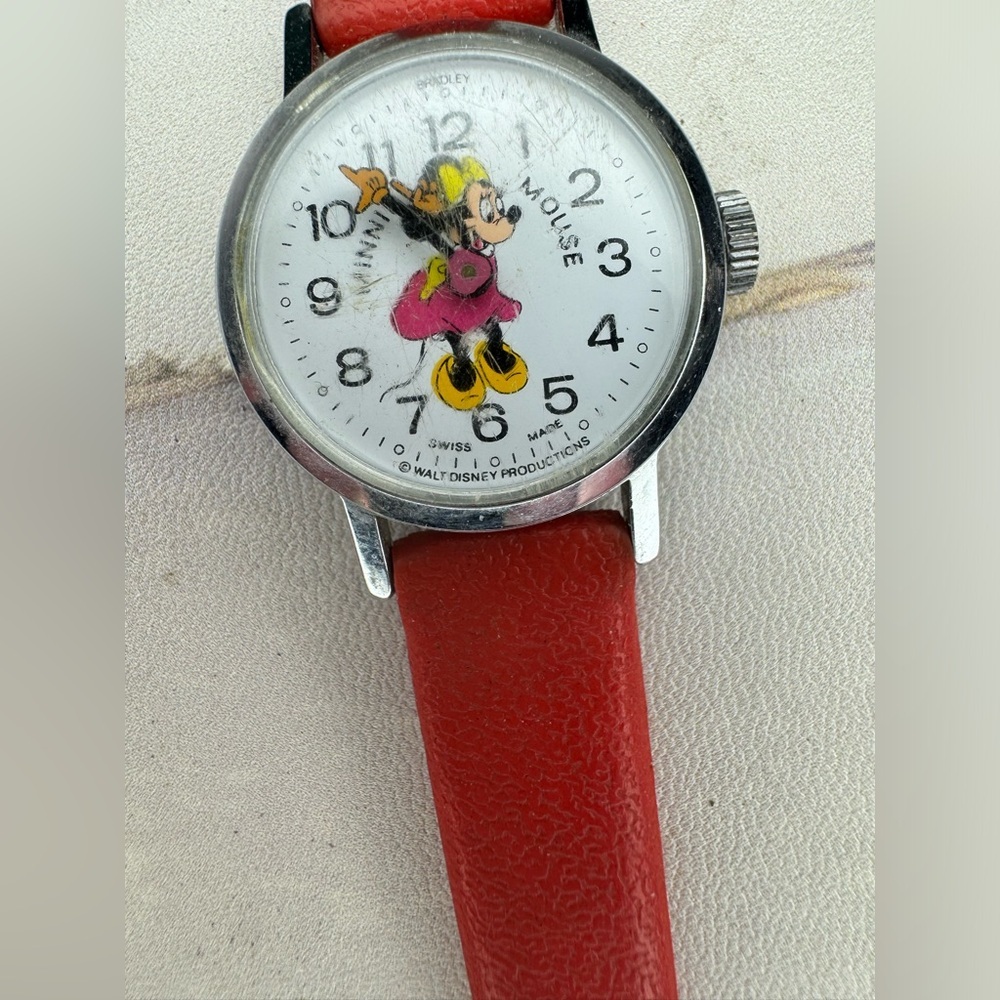 Vintage Wind Up Minnie Mouse Watch-WORKING​